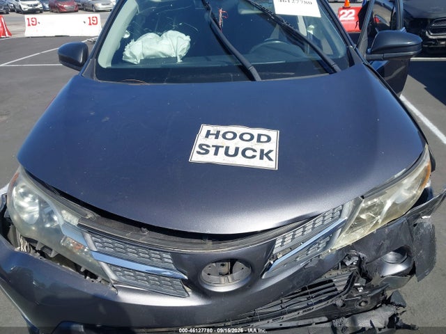 Toyota RAV4 LE 2014 JTMZFREV1EJ021245 Image 10