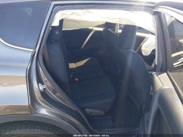 Toyota RAV4 LE 2014 JTMZFREV1EJ021245 Image 8