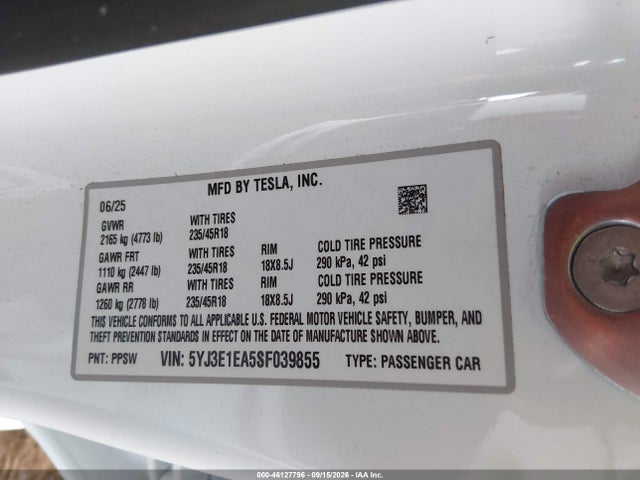 Tesla MODEL 3 2025 5YJ3E1EA5SF039855 Image 9