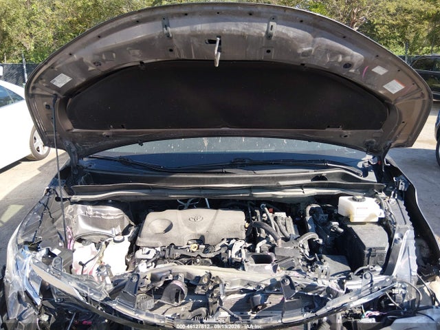 2021 Toyota Sienna Xle მანქანა იყიდება აუქციონზე, vin: 5TDYRKEC1MS043322, აუქციონის ნომერი: 46127812