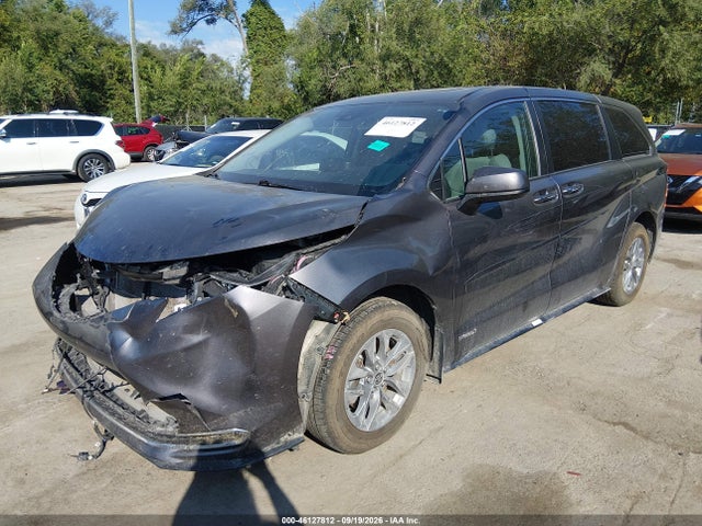 2021 Toyota Sienna Xle მანქანა იყიდება აუქციონზე, vin: 5TDYRKEC1MS043322, აუქციონის ნომერი: 46127812
