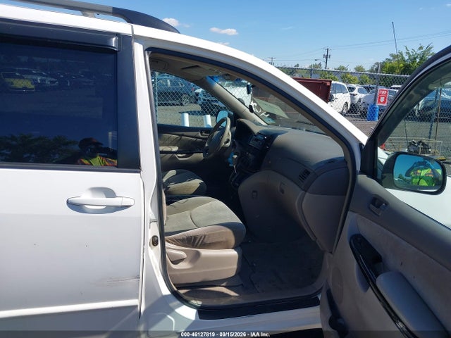 Aukcja sprzedaży 2004 Toyota Sienna Le, vin: 5TDBA23C24S009731, numer aukcji: 46127819