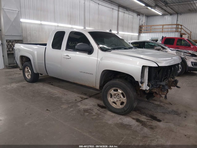 46127833 :رقم المزاد ، 1GCSKSE30AZ258002 vin ، 2010 Chevrolet Silverado 1500 Lt مزاد بيع