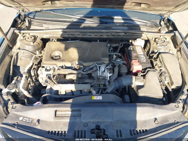 46127835 :رقم المزاد ، 4T1B11HK4KU708552 vin ، 2019 Toyota Camry Le مزاد بيع
