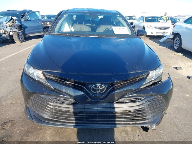 46127835 :رقم المزاد ، 4T1B11HK4KU708552 vin ، 2019 Toyota Camry Le مزاد بيع