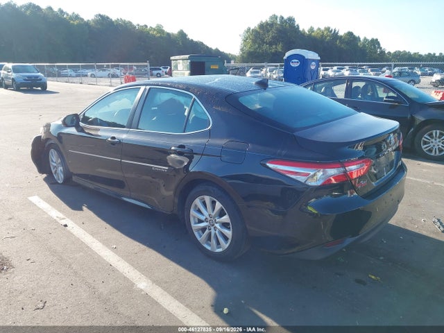 46127835 :رقم المزاد ، 4T1B11HK4KU708552 vin ، 2019 Toyota Camry Le مزاد بيع