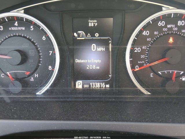 46127843 :رقم المزاد ، 4T1BF1FK8FU107896 vin ، 2015 Toyota Camry Se مزاد بيع