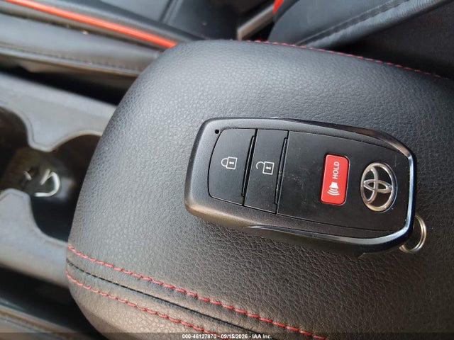 46127870 :رقم المزاد ، 7MUEAAAG5TV155655 vin ، 2026 Toyota Corolla Cross Xle مزاد بيع