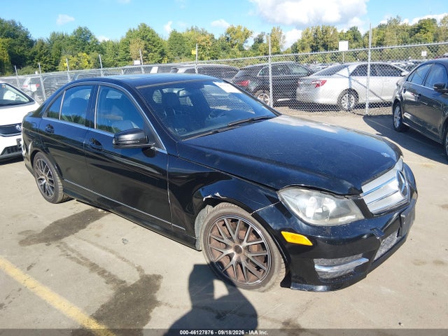Продажа на аукционе авто 2013 Mercedes-benz C 300 Sport 4matic, vin: WDDGF8AB5DR279657, номер лота: 46127876