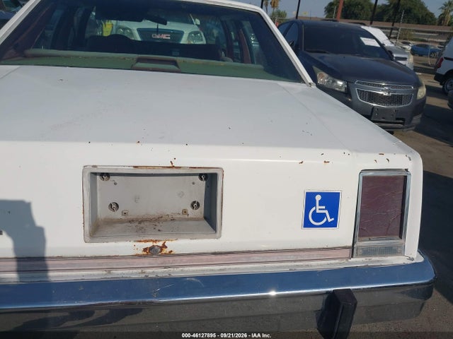 1987 Ford Crown Victoria მანქანა იყიდება აუქციონზე, vin: 2FABP73F3HX212326, აუქციონის ნომერი: 46127895