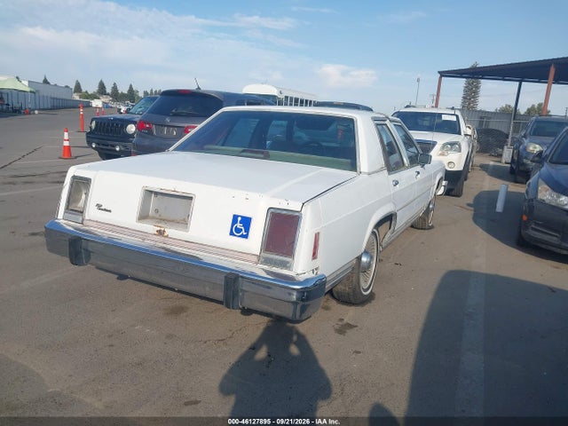 1987 Ford Crown Victoria მანქანა იყიდება აუქციონზე, vin: 2FABP73F3HX212326, აუქციონის ნომერი: 46127895