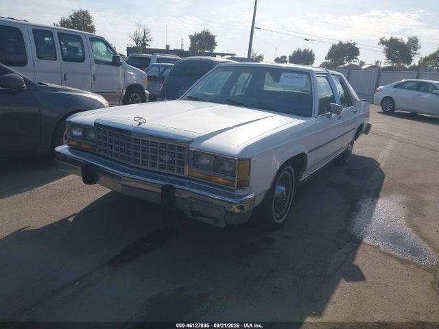 1987 Ford Crown Victoria მანქანა იყიდება აუქციონზე, vin: 2FABP73F3HX212326, აუქციონის ნომერი: 46127895