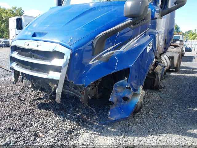 2022 Freightliner New Cascadia 116 მანქანა იყიდება აუქციონზე, vin: 3AKJHPDV0NSMV7485, აუქციონის ნომერი: 46127909