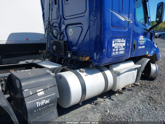 2022 Freightliner New Cascadia 116 მანქანა იყიდება აუქციონზე, vin: 3AKJHPDV0NSMV7485, აუქციონის ნომერი: 46127909