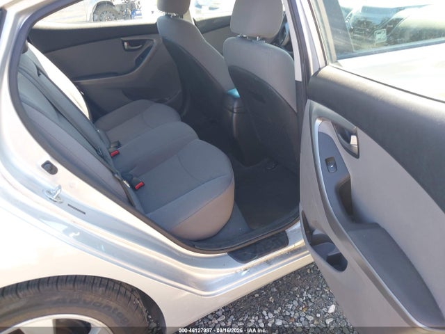 Hyundai ELANTRA SE 2015 5NPDH4AE3FH615083 Image 19