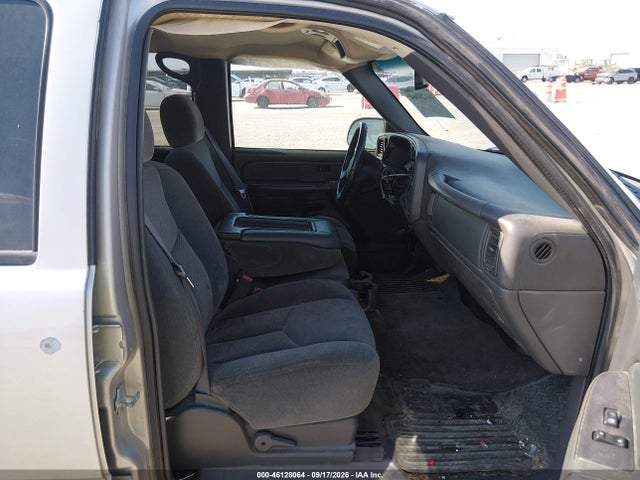 2004 Chevrolet Silverado 1500 Ls მანქანა იყიდება აუქციონზე, vin: 2GCEC13T441424770, აუქციონის ნომერი: 46128064
