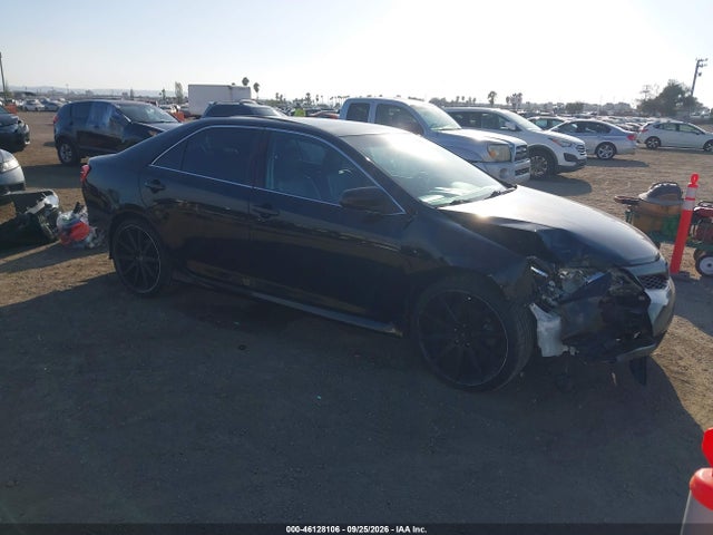 46128106 :رقم المزاد ، 4T1BF1FKXEU320623 vin ، 2014 Toyota Camry Se مزاد بيع