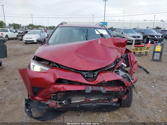 Продажа на аукционе авто 2018 Toyota Rav4 Le, vin: JTMBFREV2JD236336, номер лота: 46128116