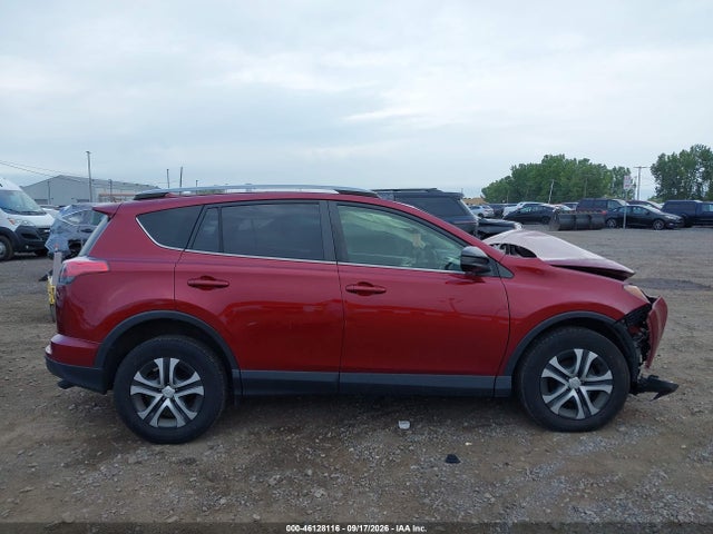 Продажа на аукционе авто 2018 Toyota Rav4 Le, vin: JTMBFREV2JD236336, номер лота: 46128116