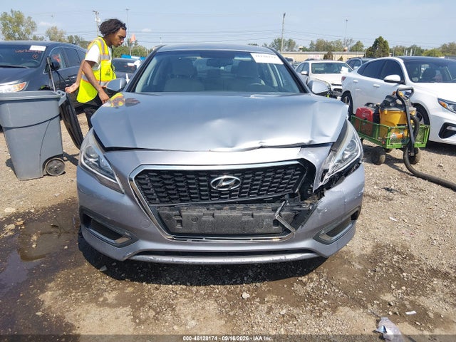 Aukcja sprzedaży 2017 Hyundai Sonata Hybrid Se, vin: KMHE24L13HA048461, numer aukcji: 46128174