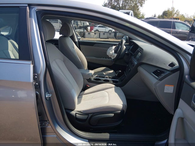 Aukcja sprzedaży 2017 Hyundai Sonata Hybrid Se, vin: KMHE24L13HA048461, numer aukcji: 46128174