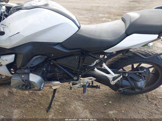 BMW R 1250 Rs 2024 WB10M8302R6K42715 Image 9