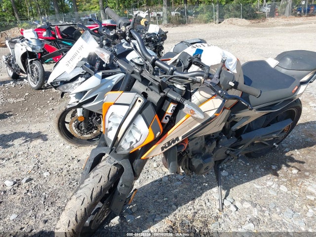 KTM 790 Duke 2023 LCETU7402PH700764 Image 2