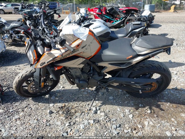KTM 790 Duke 2023 LCETU7402PH700764 Image 13