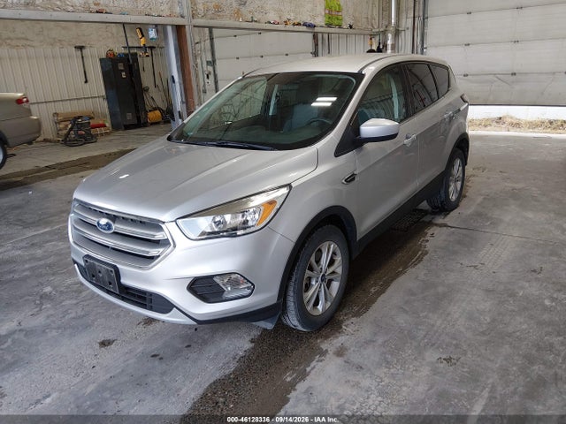 Ford ESCAPE SE 2017 1FMCU9GD4HUE50412 Image 2