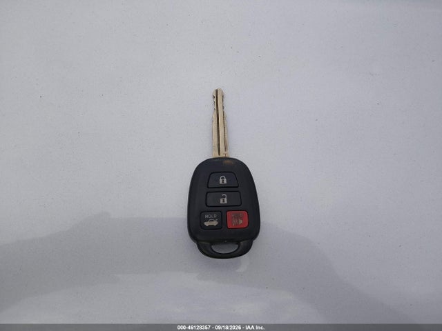 Продажа на аукционе авто 2015 Toyota Corolla Le, vin: 5YFBURHE7FP329374, номер лота: 46128357
