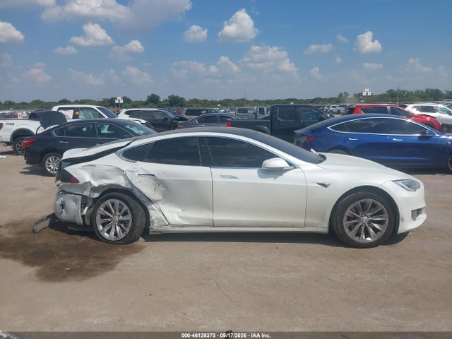 Продажа на аукционе авто 2017 Tesla Model S 60/75, vin: 5YJSA1E1XHF204492, номер лота: 46128370