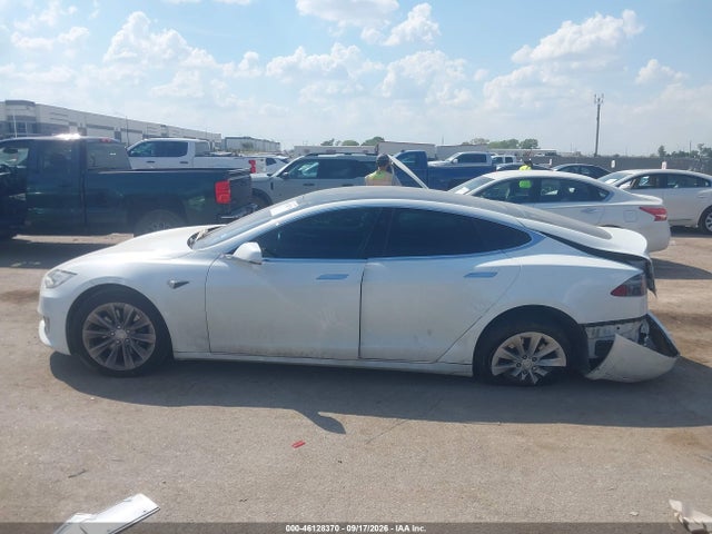 Продажа на аукционе авто 2017 Tesla Model S 60/75, vin: 5YJSA1E1XHF204492, номер лота: 46128370