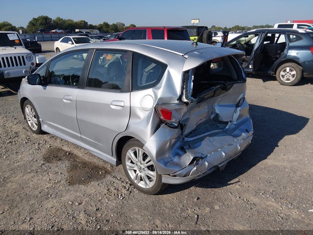 46128432 :رقم المزاد ، JHMGE8H59BC001517 vin ، 2011 Honda Fit Sport مزاد بيع