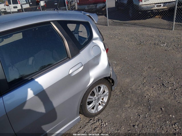 46128432 :رقم المزاد ، JHMGE8H59BC001517 vin ، 2011 Honda Fit Sport مزاد بيع