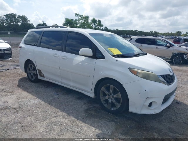 Auction sale of the 2012 Toyota Sienna Se 8 Passenger, vin: 5TDXK3DC7CS253963, lot number: 46128454