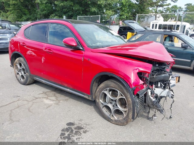 Продажа на аукционе авто 2022 Alfa Romeo Stelvio Ti Awd, vin: ZASPAKBN0N7D39945, номер лота: 46128476