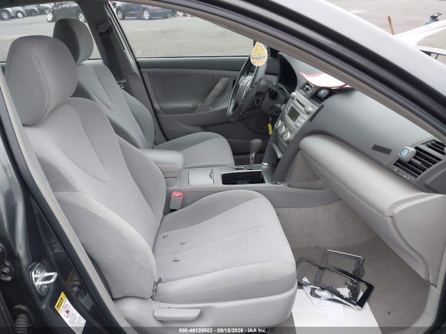 46128502 :رقم المزاد ، 4T1BF3EK1AU078313 vin ، 2010 Toyota Camry Le مزاد بيع
