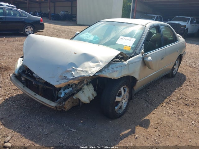 2000 Honda Accord 2.3 Se მანქანა იყიდება აუქციონზე, vin: 1HGCG5672YA051176, აუქციონის ნომერი: 46128503