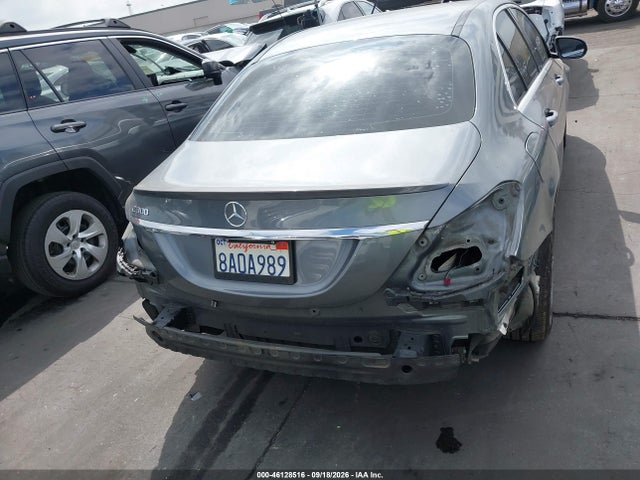 55SWF4JB8JU241256 Mercedes-Benz C 300