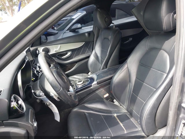 55SWF4JB8JU241256 Mercedes-Benz C 300