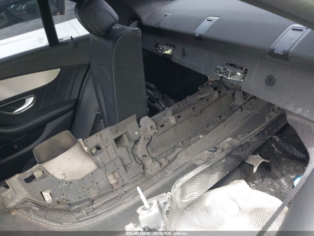 55SWF4JB8JU241256 Mercedes-Benz C 300