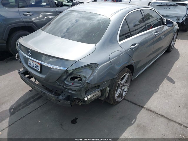 55SWF4JB8JU241256 Mercedes-Benz C 300