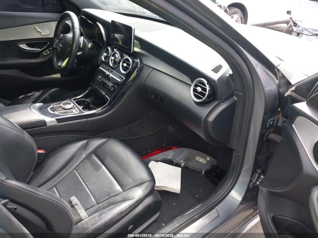 55SWF4JB8JU241256 Mercedes-Benz C 300