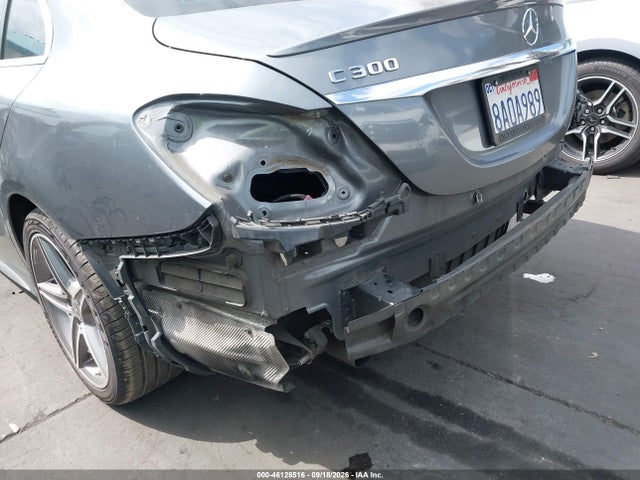 55SWF4JB8JU241256 Mercedes-Benz C 300