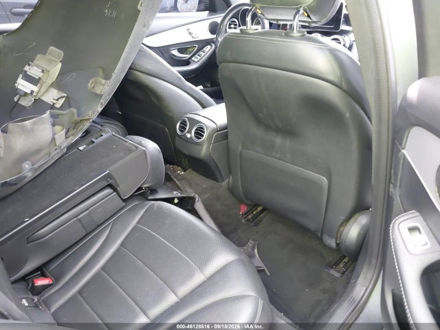 55SWF4JB8JU241256 Mercedes-Benz C 300