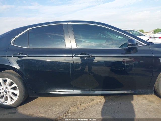 Toyota CAMRY LE 2022 4T1C11AK6NU651791 Image 13
