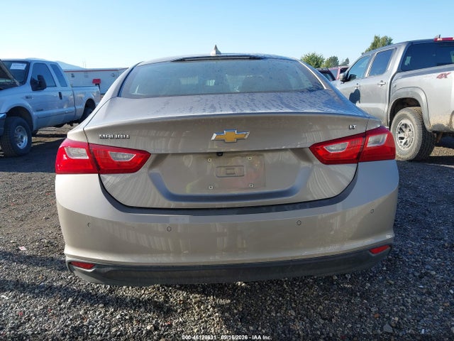 1G1ZD5ST4SF151674 Chevrolet Malibu Fwd 1lt