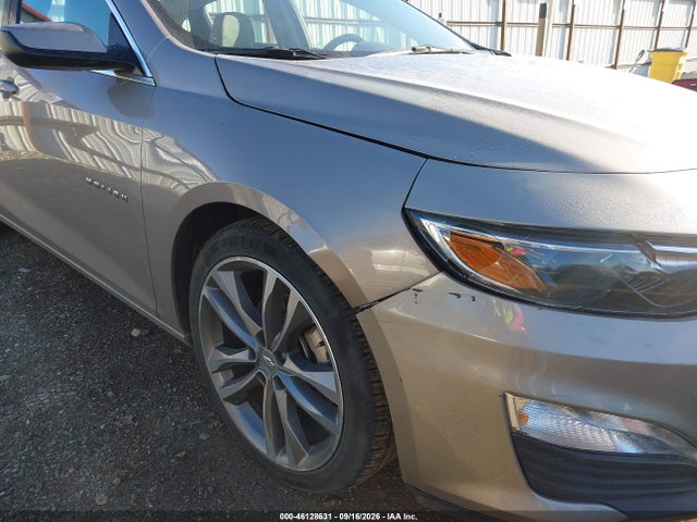 1G1ZD5ST4SF151674 Chevrolet Malibu Fwd 1lt