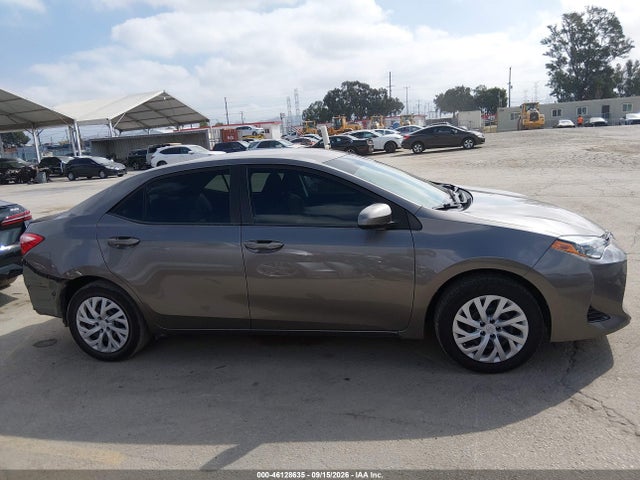 Продаж на аукціоні авто 2018 Toyota Corolla Le, vin: 5YFBURHE5JP813374, номер лоту: 46128635