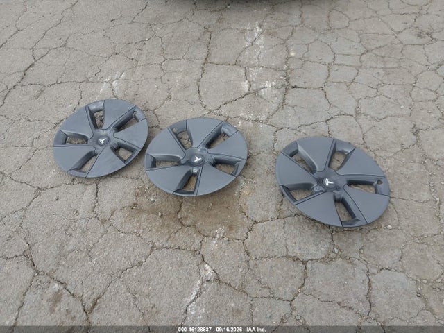 Tesla Model 3 Standard Range Plus Rear-wheel Drive 2021 5YJ3E1EA5MF074947 Image 11